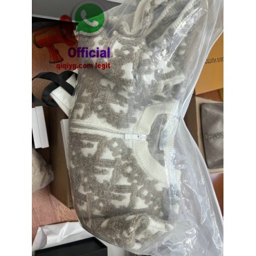 qiqiyg.com  Whatsapp:+8619859551206 Fornecedor legítimo da China para vestuário e acessórios por grosso QIQI112