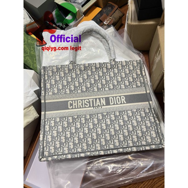 qiqiyg.com  Whatsapp:+8619859551206 Fornecedor legítimo da China para vestuário e acessórios por grosso QIQI152