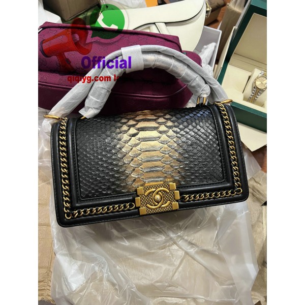 qiqiyg.com  Whatsapp:+8619859551206 Fornecedor legítimo da China para vestuário e acessórios por grosso QIQI158