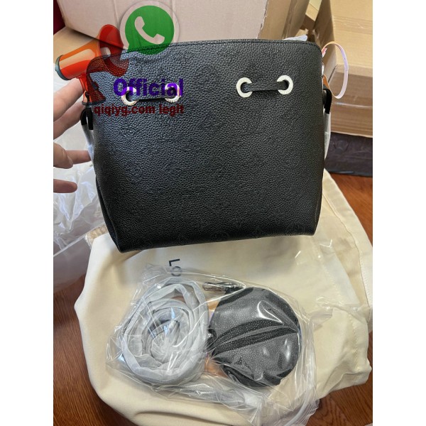 qiqiyg.com  Whatsapp:+8619859551206 Fornecedor legítimo da China para vestuário e acessórios por grosso QIQI180