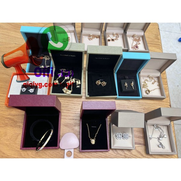 qiqiyg.com  Whatsapp:+8619859551206 Fornecedor legítimo da China para vestuário e acessórios por grosso QIQI186