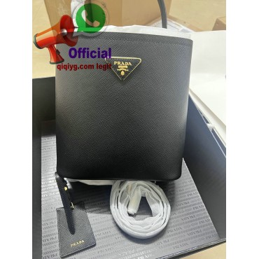 qiqiyg.com  Whatsapp:+8619859551206 Fornecedor legítimo da China para vestuário e acessórios por grosso QIQI208