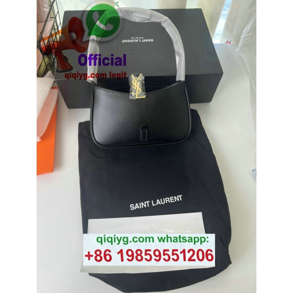 qiqiyg.com  Whatsapp:+8619859551206 Fornecedor legítimo da China para vestuário e acessórios por grosso QIQI382